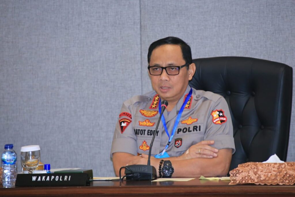 Polri Keluarkan Telegram Penyemprotan Disinfektan Serentak Seluruh Indonesia 31 Maret Polri Keluarkan Telegram Penyemprotan Disinfektan Serentak Seluruh Indonesia 31 Maret