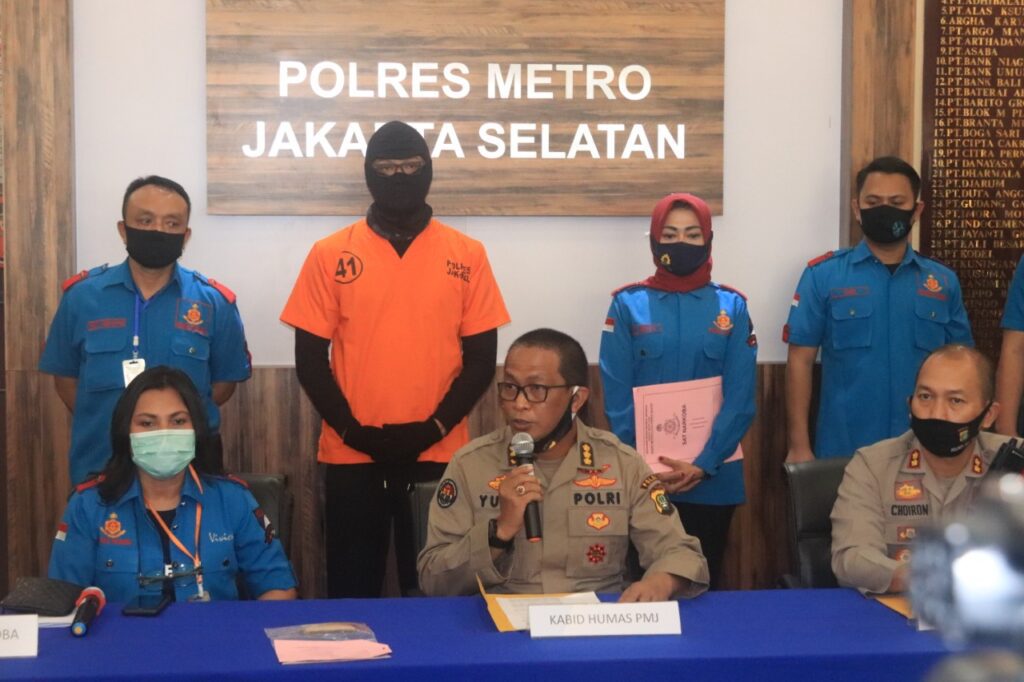Kabid Humas Polda Metro Jaya Pimpin Konferensi Pers Pengungkapan Narkoba