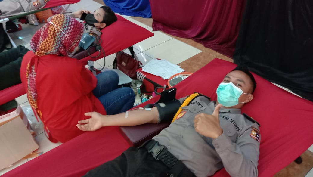 Sambut HUT Ke-76 RI, Siswa SIP Angkatan 50 Resimen WSA Gelar Donor Darah