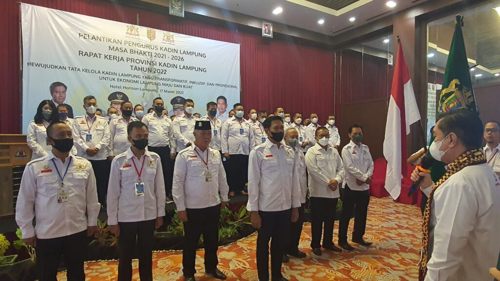 Resmi dilantik, Pengurus KADIN Lampung Dorong Peran UMKM Pulihkan Ekonomi Resmi dilantik, Pengurus KADIN Lampung Dorong Peran UMKM Pulihkan Ekonomi