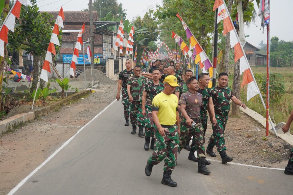 Mlipir Bregas, Sapa Warga dan Pantau Lingkungan, Hanmars Prajurit Wijayakusuma Mlipir Bregas, Sapa Warga dan Pantau Lingkungan, Hanmars Prajurit Wijayakusuma