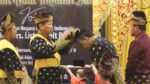 Kapolri Terima Anugerah Adat Ingatan Budi dari Lembaga Adat Melayu Riau