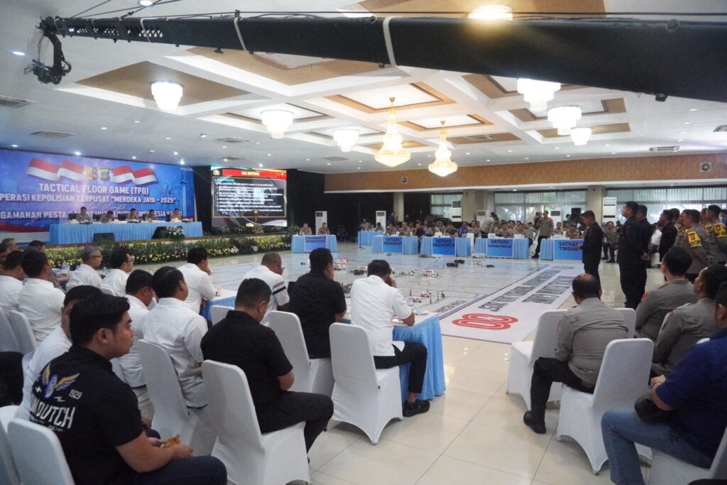 Brimob Polda Metro Jaya Perkuat Pengamanan HUT RI ke-80 Melalui Tactical Floor Game