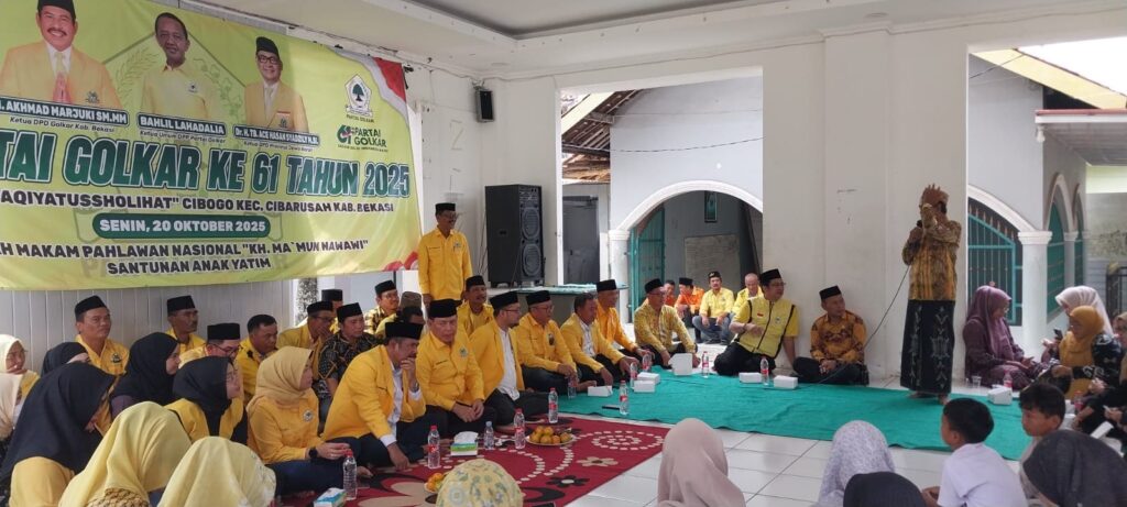 HUT Golkar ke 61, DPD Partai Golkar Kab Bekasi Giat Ziarah Makam Pahlawan KH Mamun Nawawi Dan Santunan Anak Yatim HUT Golkar ke 61, DPD Partai Golkar Kab Bekasi Giat Ziarah Makam Pahlawan KH Mamun Nawawi Dan Santunan Anak Yatim