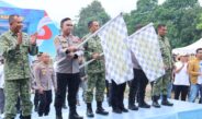 Polda Metro Jaya Panen Jagung Kelompok Tani Binaan di Cisauk